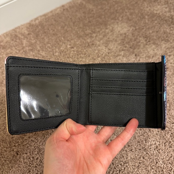 Pokémon Bifold Wallet - Picture 5 of 6